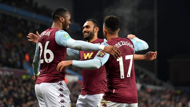 马丁内斯谈C罗肘击被罚下：那不是暴力行为，而是对挑衅的反应（马丁内斯：C罗肘击染红非暴力，只是对挑衅的回应）