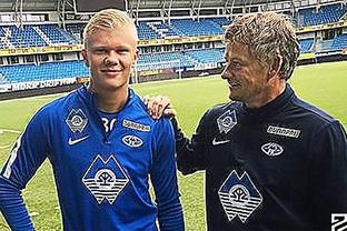 德天空：尤文关注匈牙利20岁中场托特，球员身价1500万欧