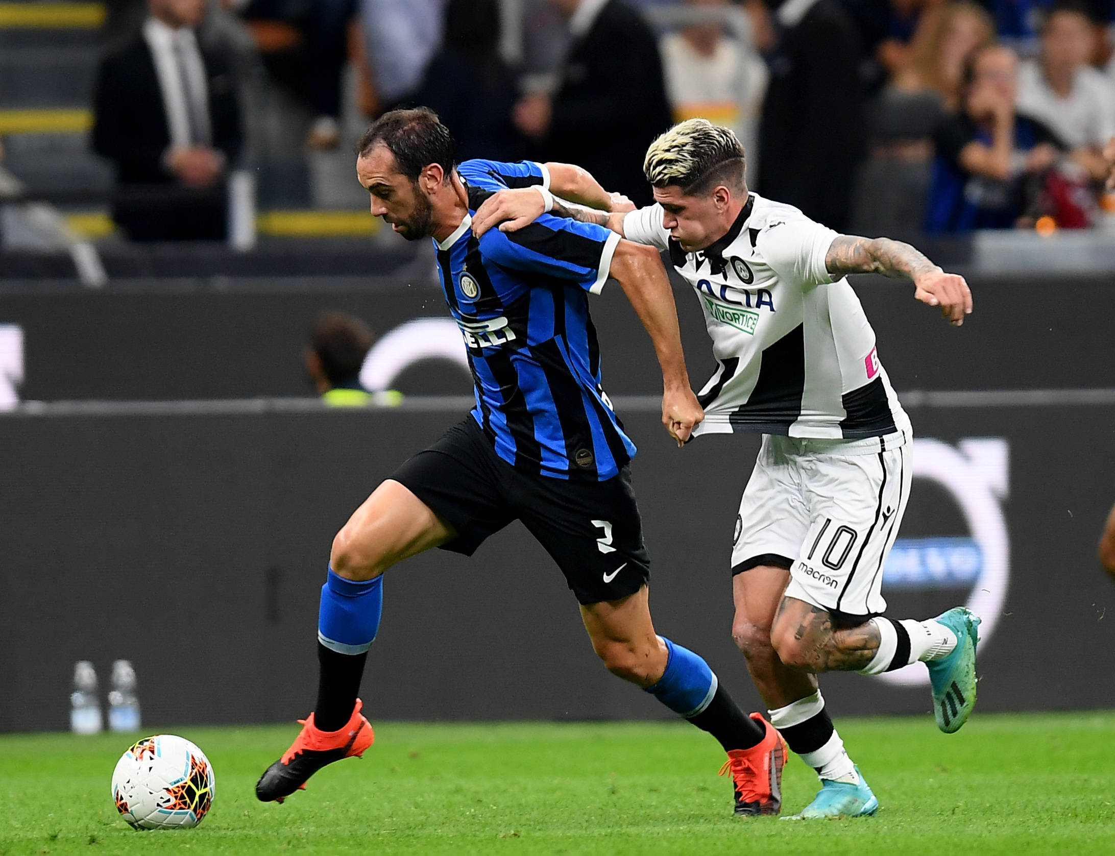 英超赛场亮点：热刺逆转切尔西,（英超焦点战：热刺上演逆转击败切尔西）