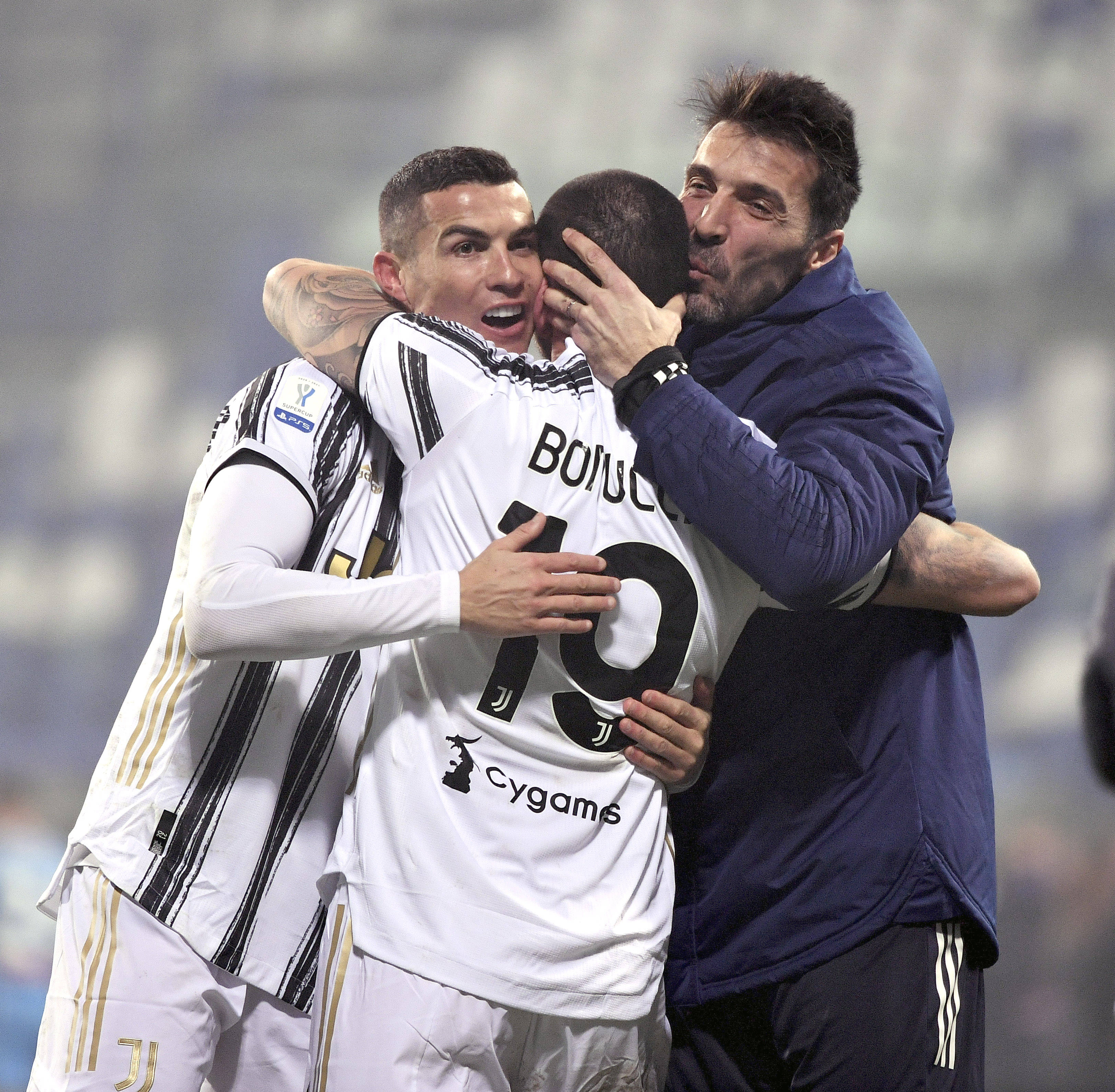 迪马：迪巴拉退烧后参加全队合练，安赫利尼奥也参加了合练（迪马：退烧后的迪巴拉已随队合练，安赫利尼奥亦参加）