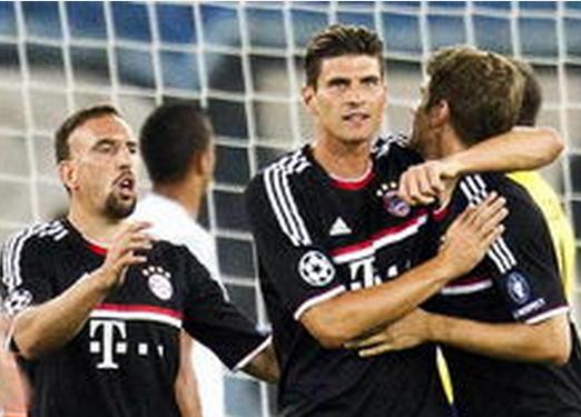 速体育12月20日讯 英超第17轮，纽卡主场2-2切尔西。（12月20日英超第17轮：纽卡斯尔联主场2-2战平切尔西）