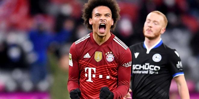 半场战报：博洛尼亚1-2克雷莫内塞，奥尔索利尼点射，瓦尔迪、帕耶罗破门（半场战况：博洛尼亚1-2暂落后克雷莫内塞，奥尔索利尼点球得分，瓦尔迪与帕耶罗破门）