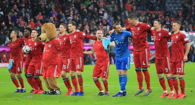 东体：邵佳一在推进国足新老交替过程中需要打造“嫡系部队”（东体：国足新老交替推进中，邵佳一亟需组建核心班底）