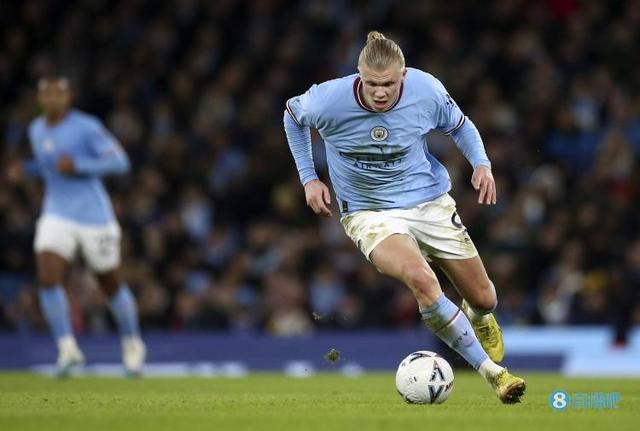 恩里克：拜仁连赢15场令人惊叹，但在王子公园我们有信心应对（恩里克：拜仁15连胜令人称道，我们在王子公园自信迎战）